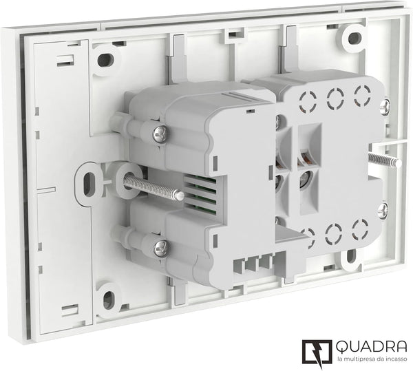 Multipresa da incasso Quadra 4 Posti Universali P40, compatibile con tutte le scatole da incasso 3 e 4 posti, Con interruttore/Deviatore, Bianco/Nero