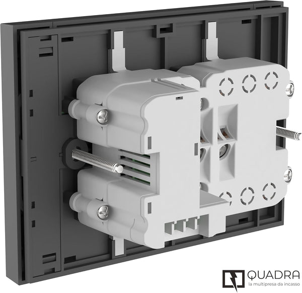 Multipresa da incasso Quadra 4 Posti Universali P40, compatibile con tutte le scatole da incasso 3 posti 503, Con interruttore/Deviatore, Bianco/Nero